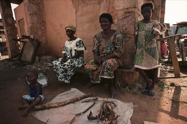 Au marché de Banconi©Th. Fumey 2002